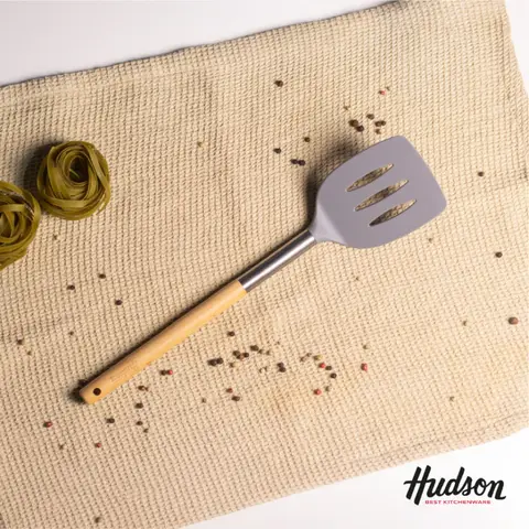 Espatula Ranurada De Cocina Con Mango De Madera